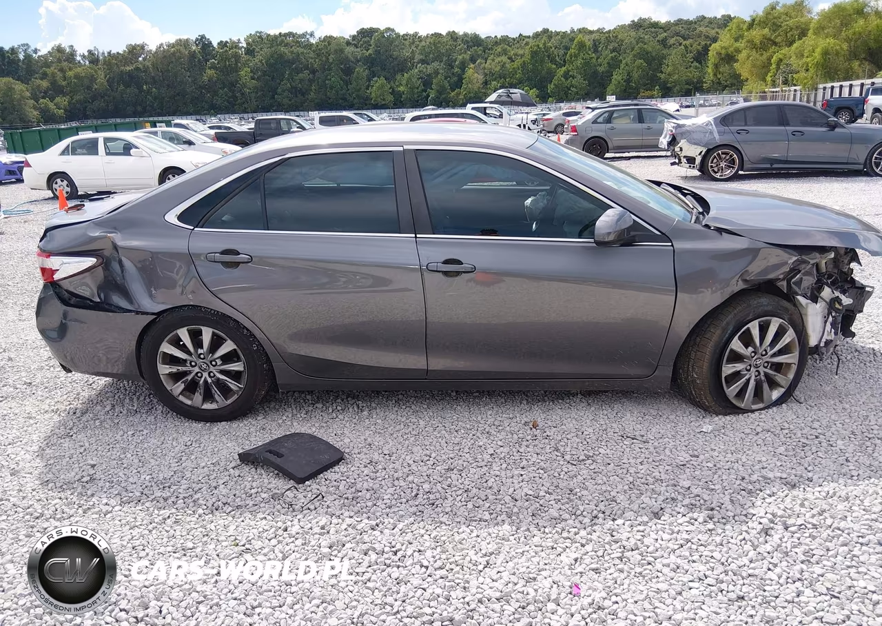 2016 Toyota Camry Xle VIN:4T4BF1FK8GR566742 - 13