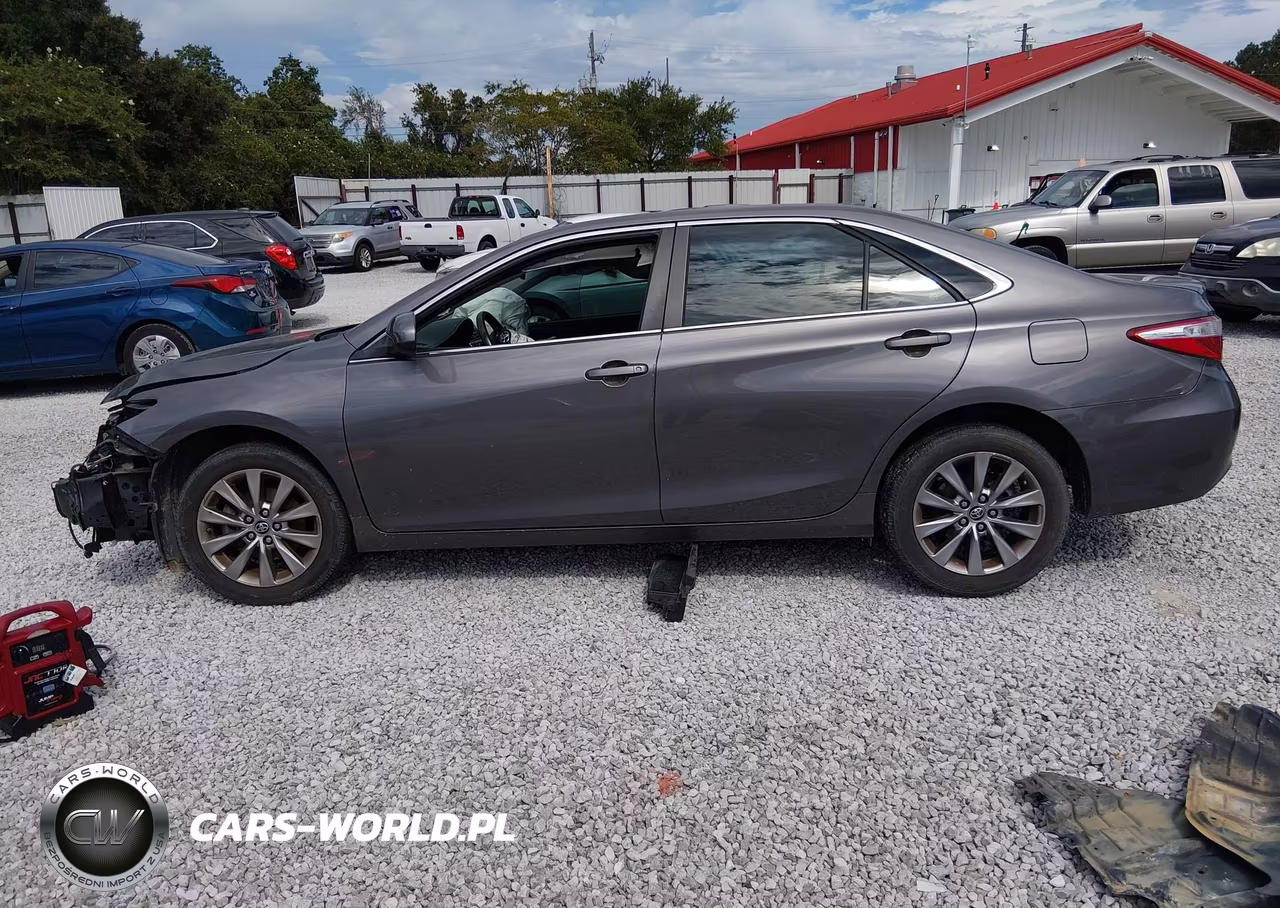 2016 Toyota Camry Xle VIN:4T4BF1FK8GR566742 - 14