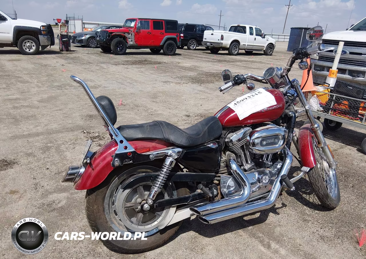 2007 Harley-Davidson Xl1200 C VIN:1HD1CT3147K443993 - 4