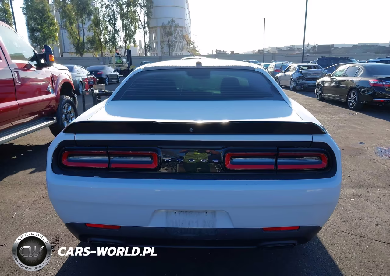 2019 Dodge Challenger Sxt VIN:2C3CDZAG0KH714747 - 16