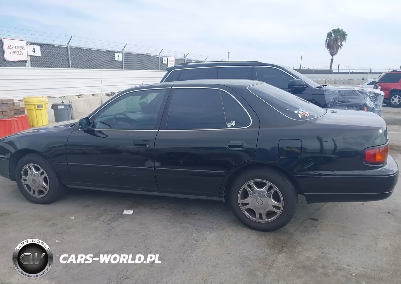 1995 Toyota Camry Xle VIN:JT2GK13E3S0113037 - 14