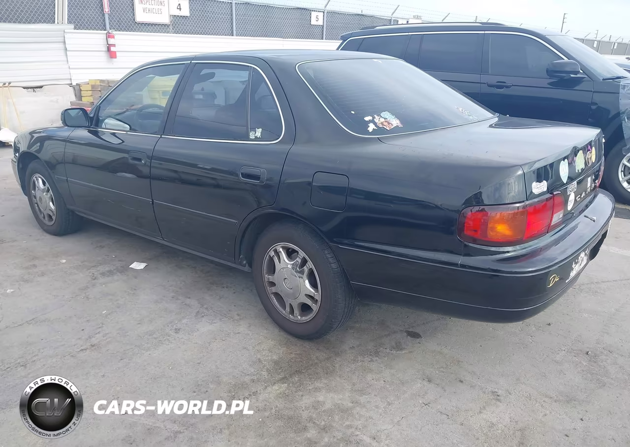 1995 Toyota Camry Xle VIN:JT2GK13E3S0113037 - 3