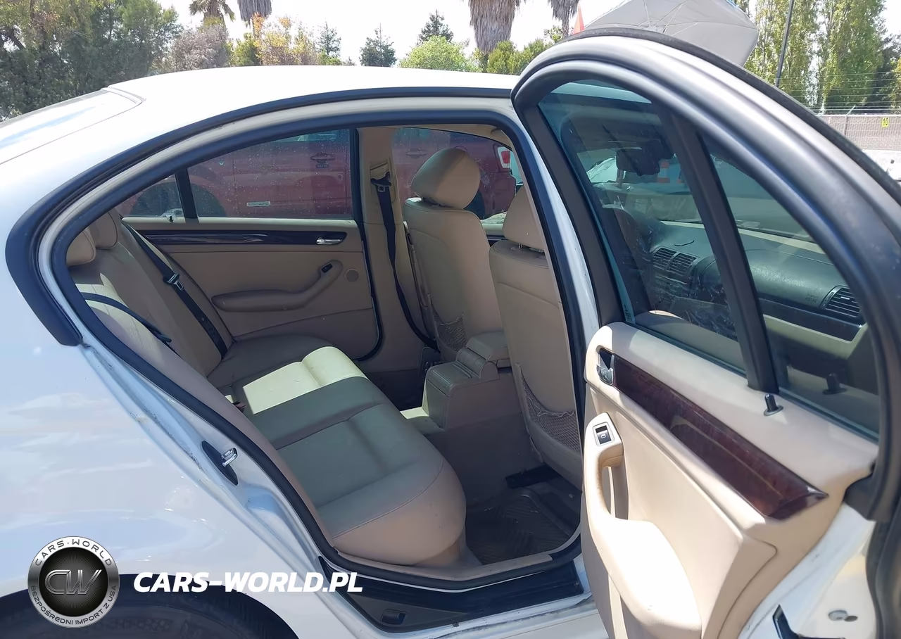 2005 BMW 325I VIN:WBAAZ33475KW76643 - 8