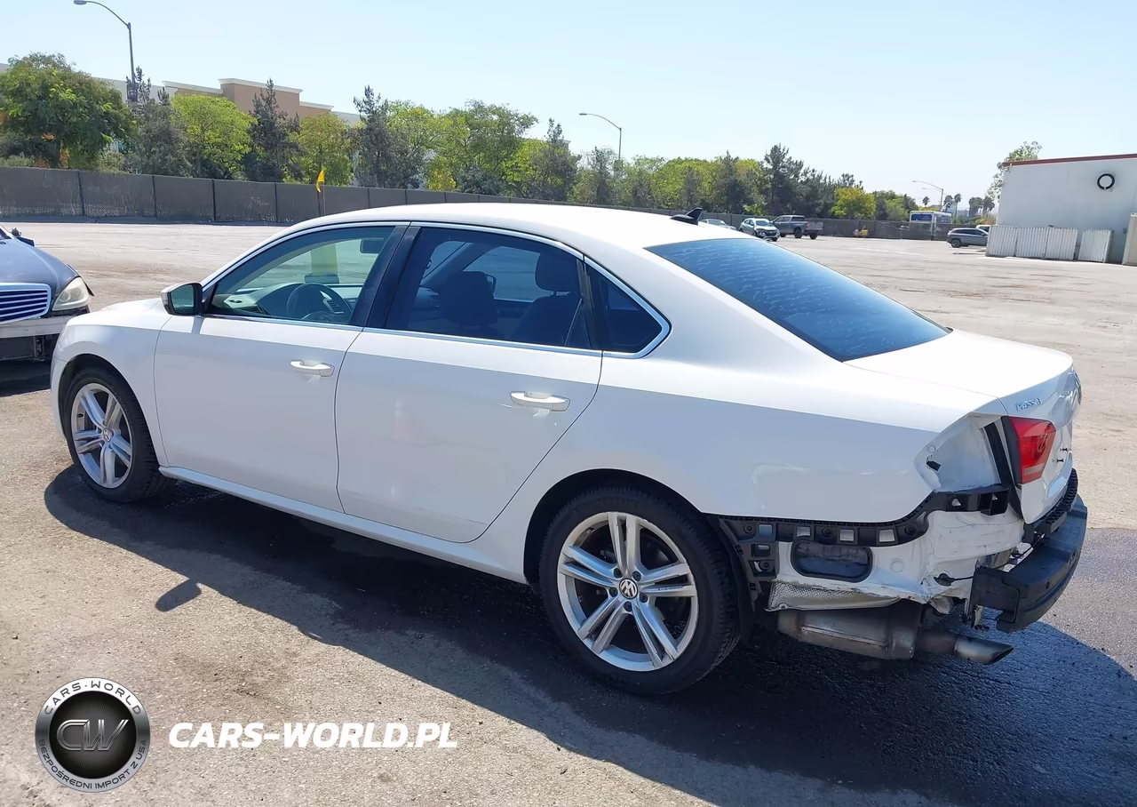 2014 Volkswagen Passat 1.8T Se VIN:1VWBT7A3XEC092366 - 3