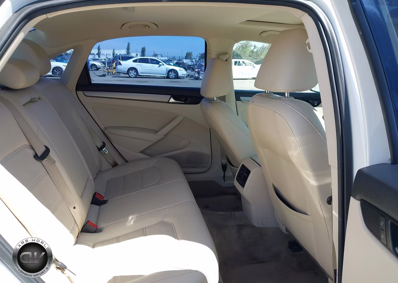 2014 Volkswagen Passat 1.8T Se VIN:1VWBT7A3XEC092366 - 8