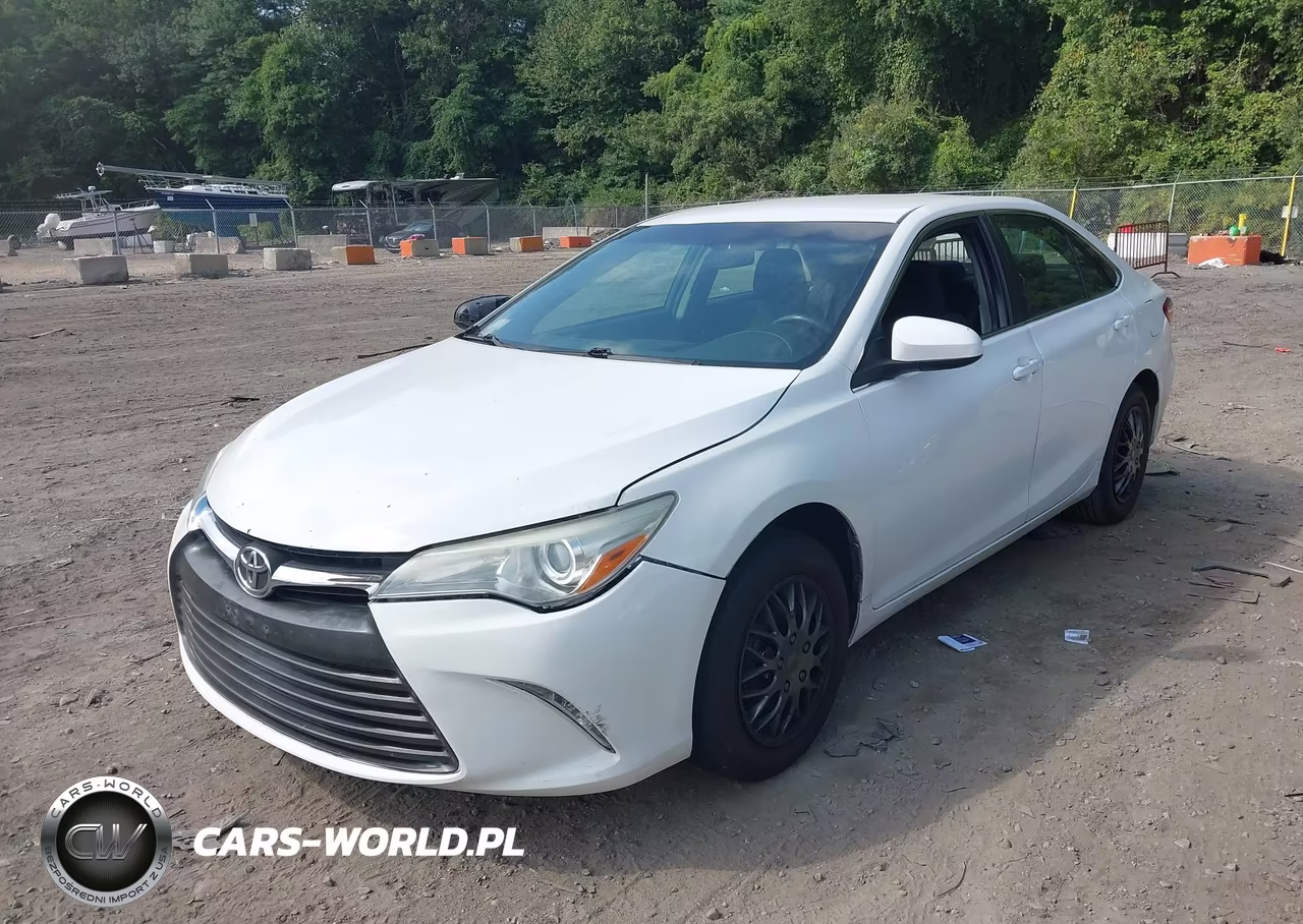 2015 Toyota Camry Le VIN:4T1BF1FKXFU107477 - 2