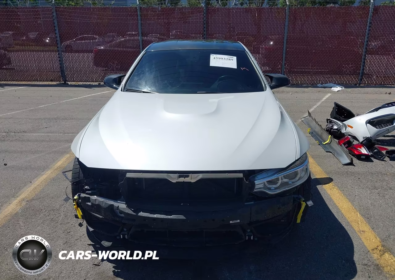 2017 BMW M4 VIN:WBS3R9C51HK709852 - 13