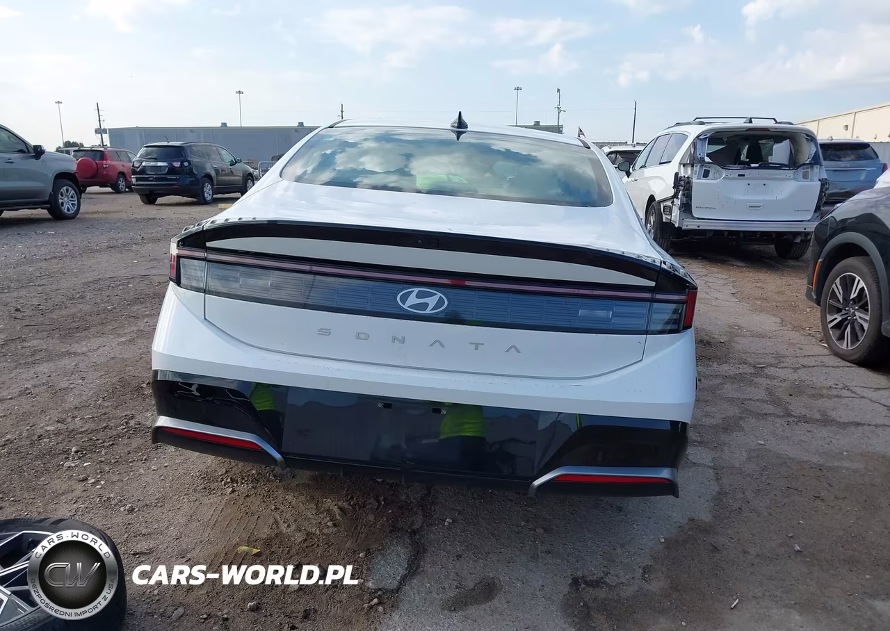 2025 Hyundai Sonata Sel VIN:KMHL64JA9SA478694 - 17