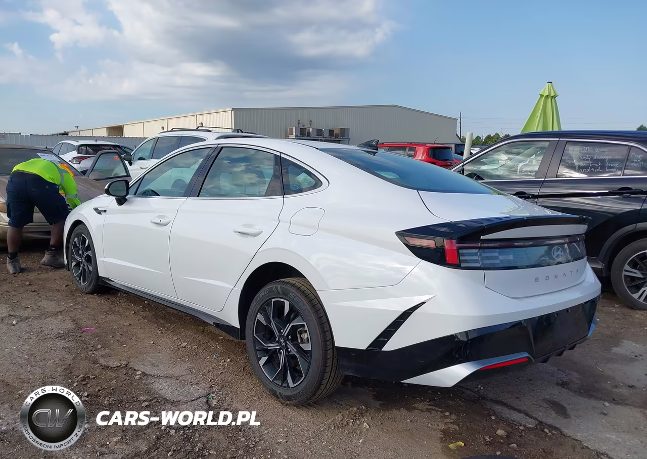 2025 Hyundai Sonata Sel VIN:KMHL64JA9SA478694 - 3