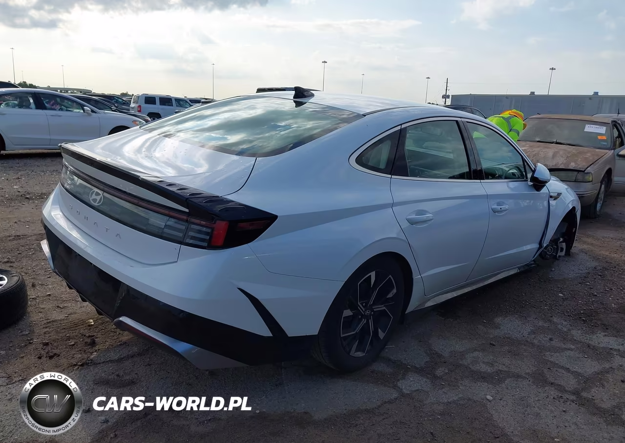 2025 Hyundai Sonata Sel VIN:KMHL64JA9SA478694 - 4