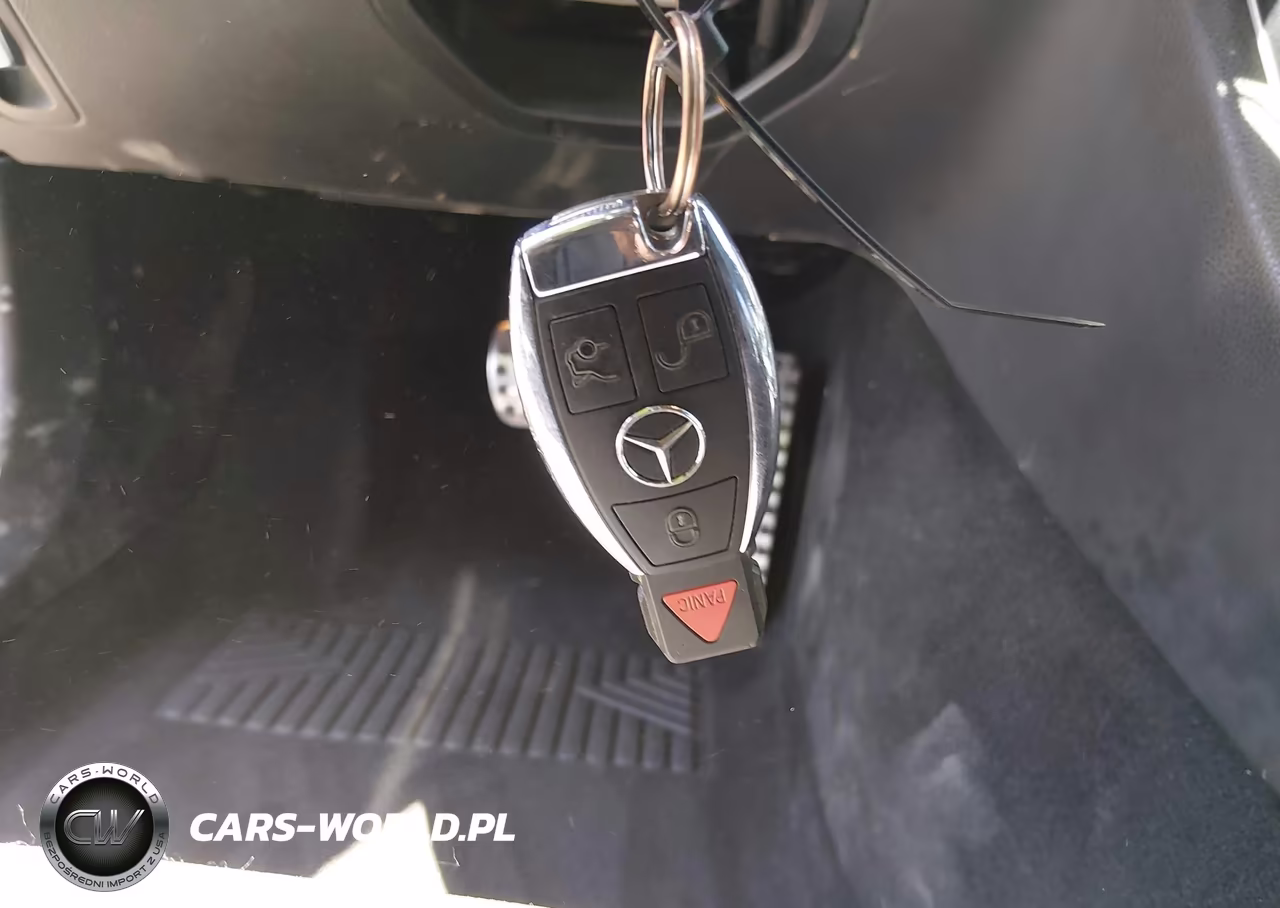 2015 Mercedes-Benz C 300 Sport 4Matic VIN:55SWF4KB1FU029644 - 11