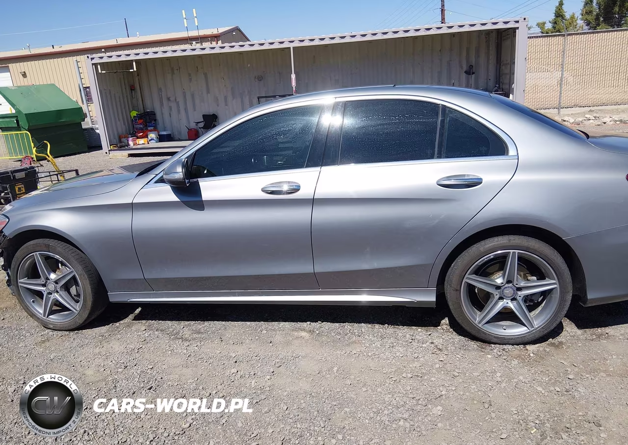 2015 Mercedes-Benz C 300 Sport 4Matic VIN:55SWF4KB1FU029644 - 15