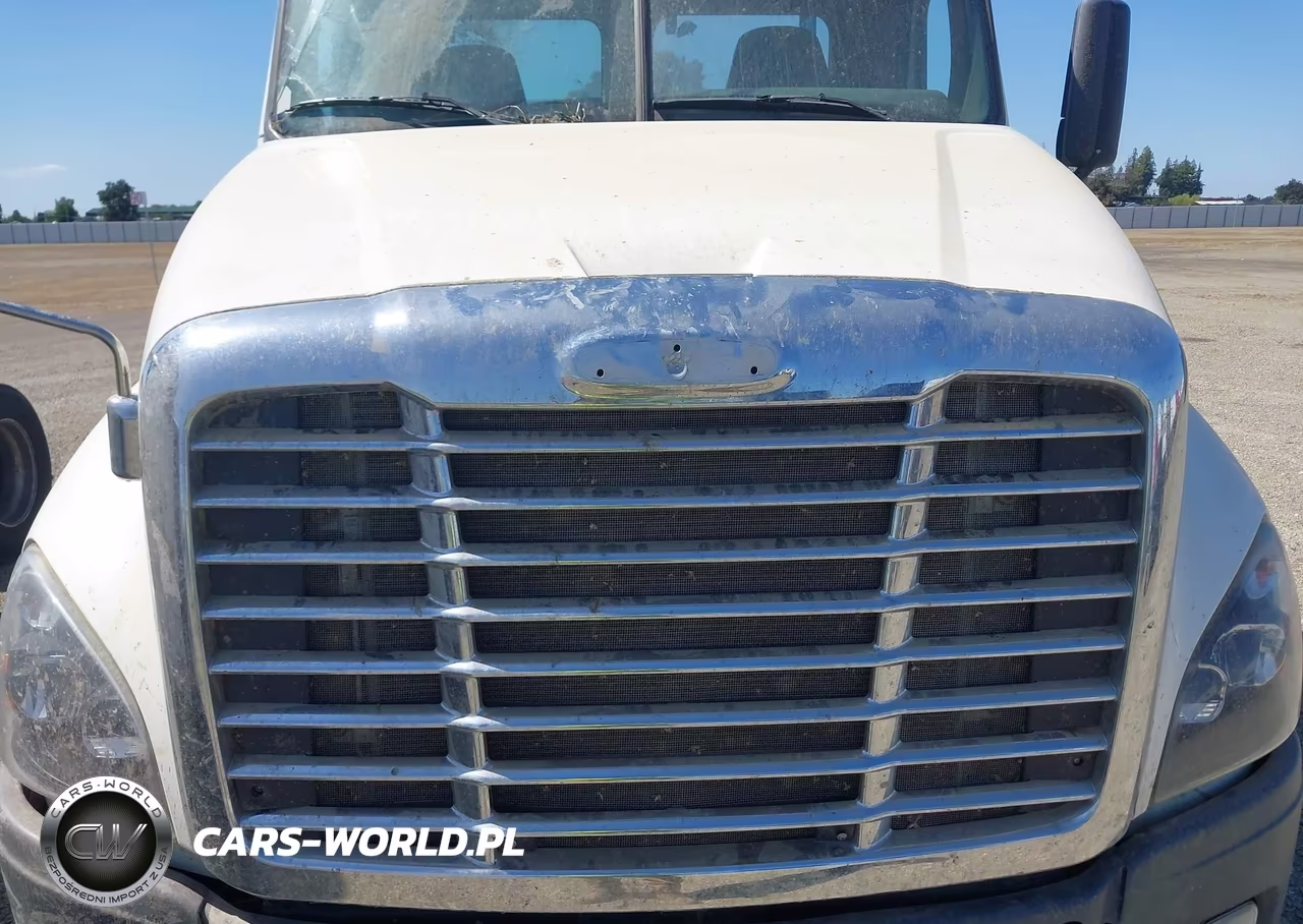 2014 Freightliner Cascadia 125 VIN:3AKBGDDV0ESFX4976 - 9