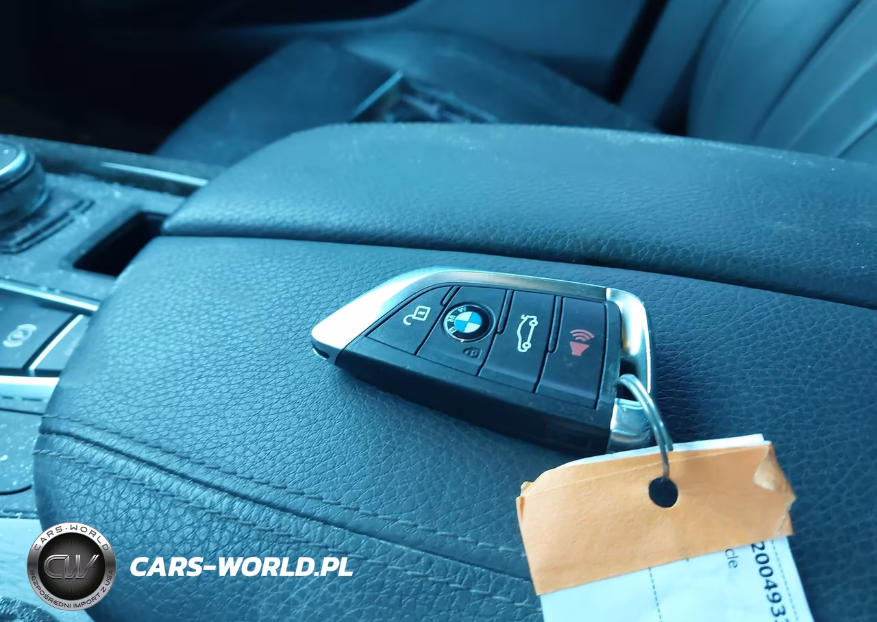 2017 BMW X5 xDrive35I VIN:5UXKR0C37H0X79296 - 11