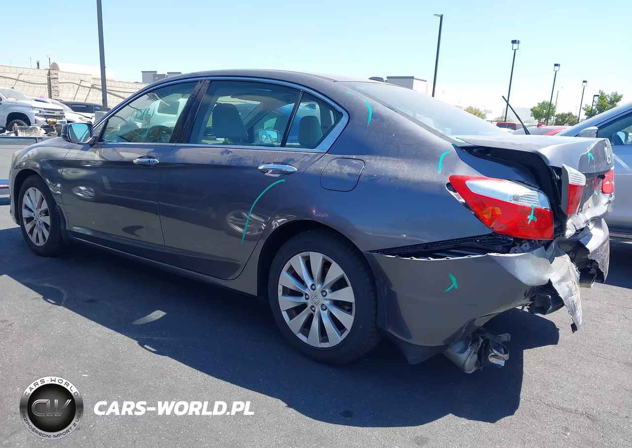 2015 Honda Accord Touring VIN:1HGCR3F97FA000365 - 14