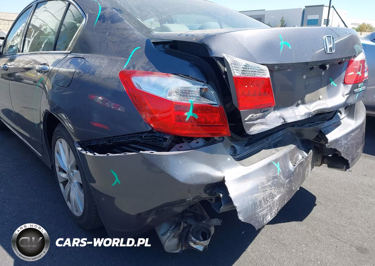 2015 Honda Accord Touring VIN:1HGCR3F97FA000365 - 6