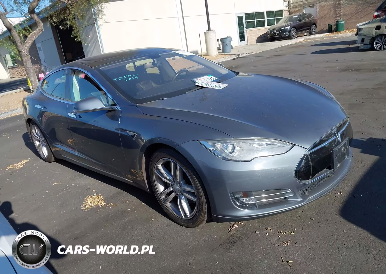 2013 Tesla Model S VIN:5YJSA1CN5DFP10036 - 1
