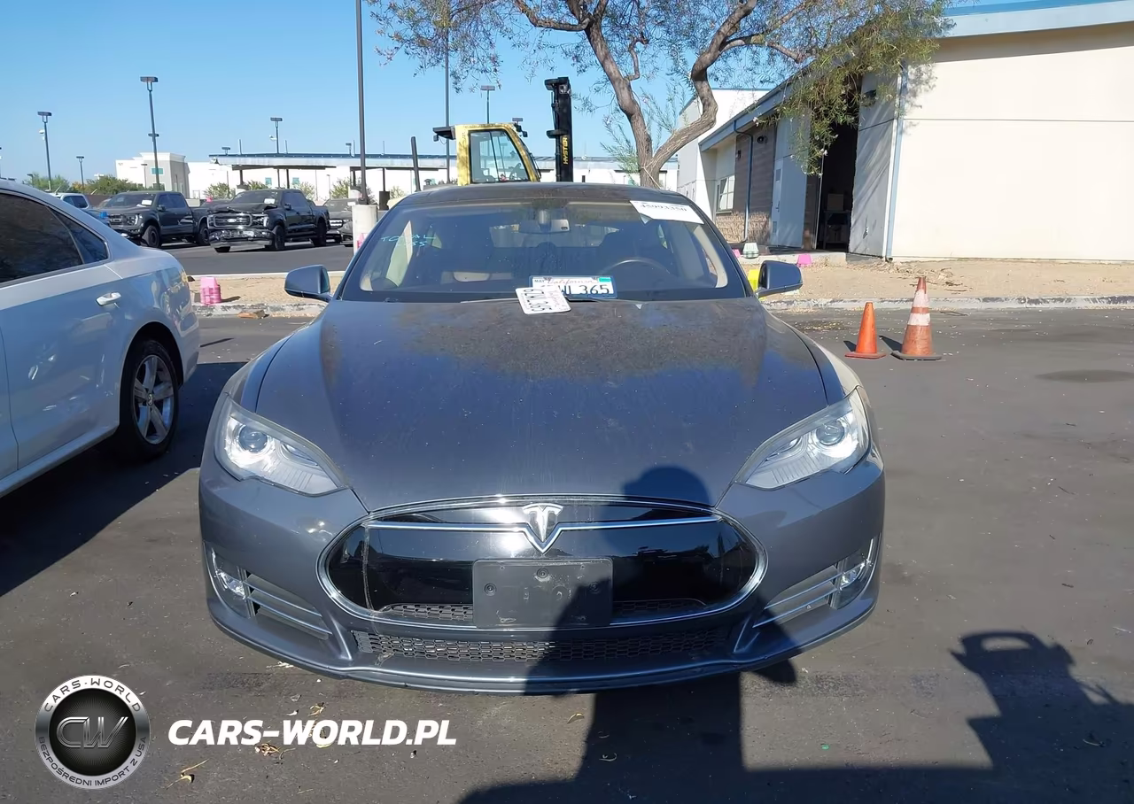 2013 Tesla Model S VIN:5YJSA1CN5DFP10036 - 11