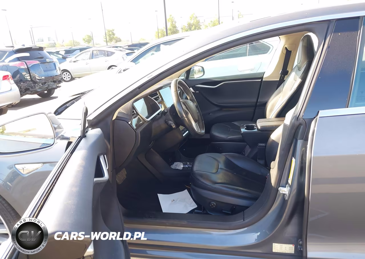 2013 Tesla Model S VIN:5YJSA1CN5DFP10036 - 5