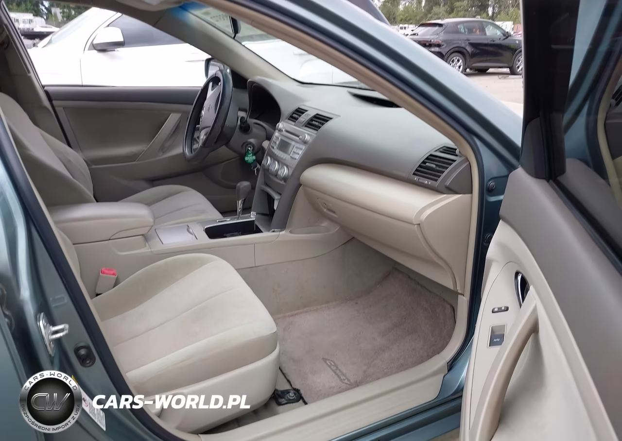 2010 Toyota Camry Le VIN:4T1BF3EKXAU564232 - 5