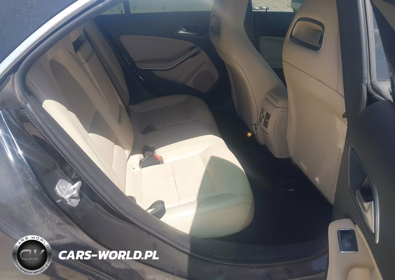 2018 Mercedes-Benz Cla 250 VIN:WDDSJ4EB2JN515826 - 8