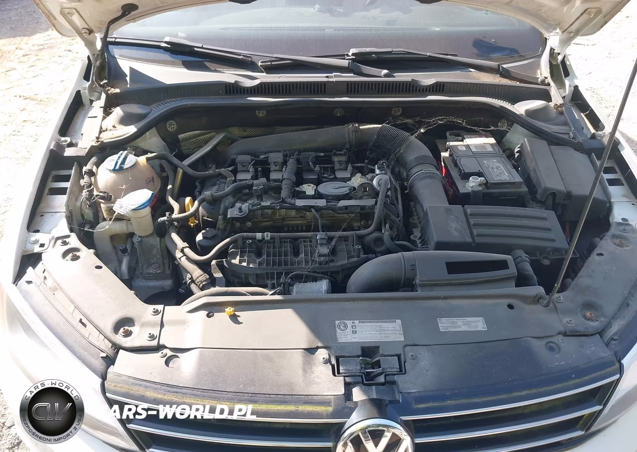 2016 Volkswagen Jetta 1.8T Sport VIN:3VWD17AJ6GM228555 - 10