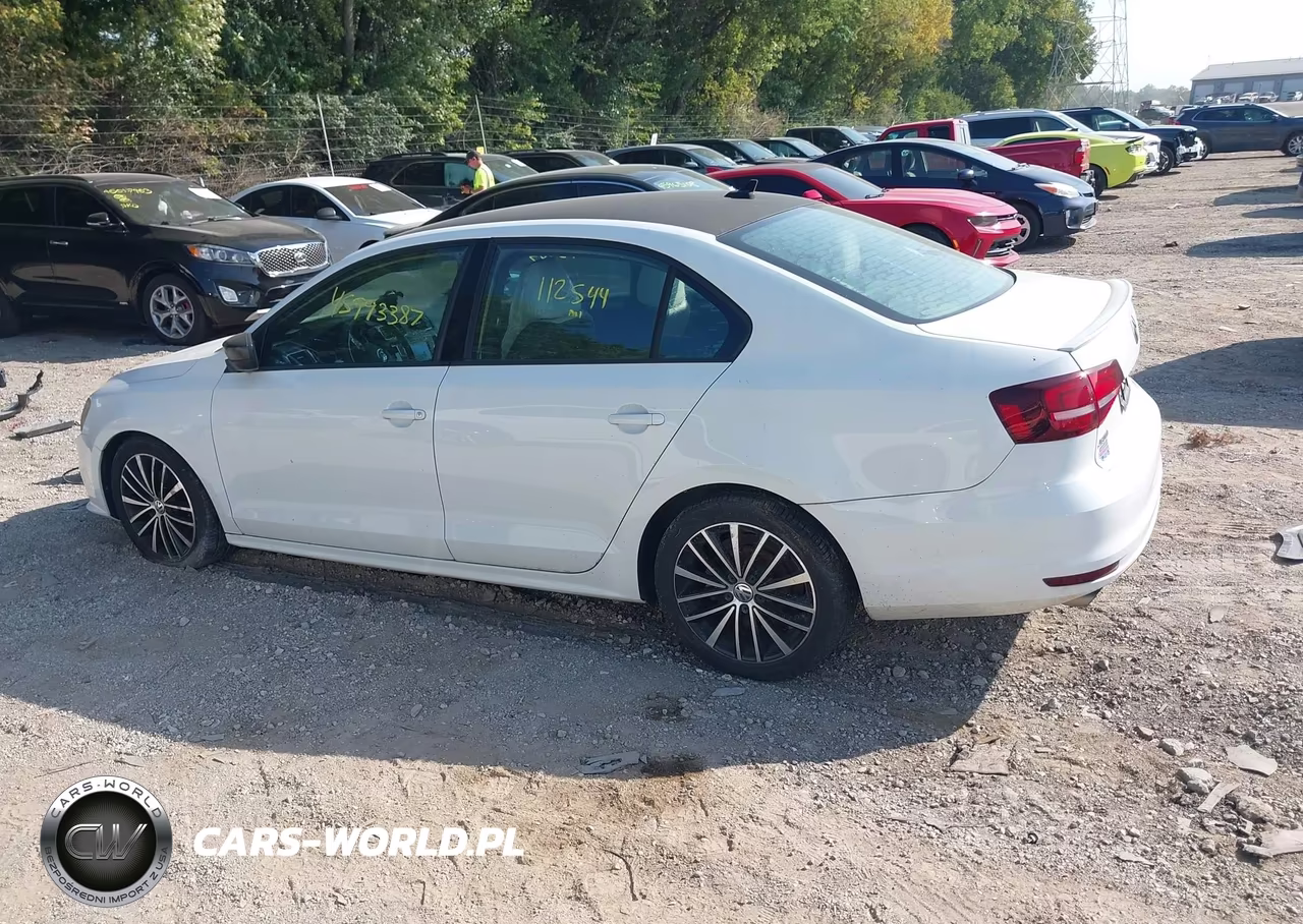 2016 Volkswagen Jetta 1.8T Sport VIN:3VWD17AJ6GM228555 - 14