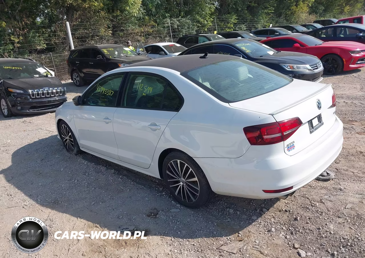 2016 Volkswagen Jetta 1.8T Sport VIN:3VWD17AJ6GM228555 - 3