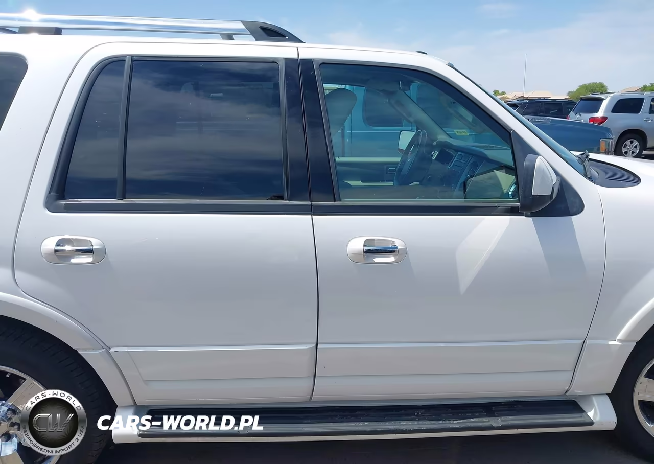 2010 Ford Expedition Limited VIN:1FMJU1K51AEA17901 - 13