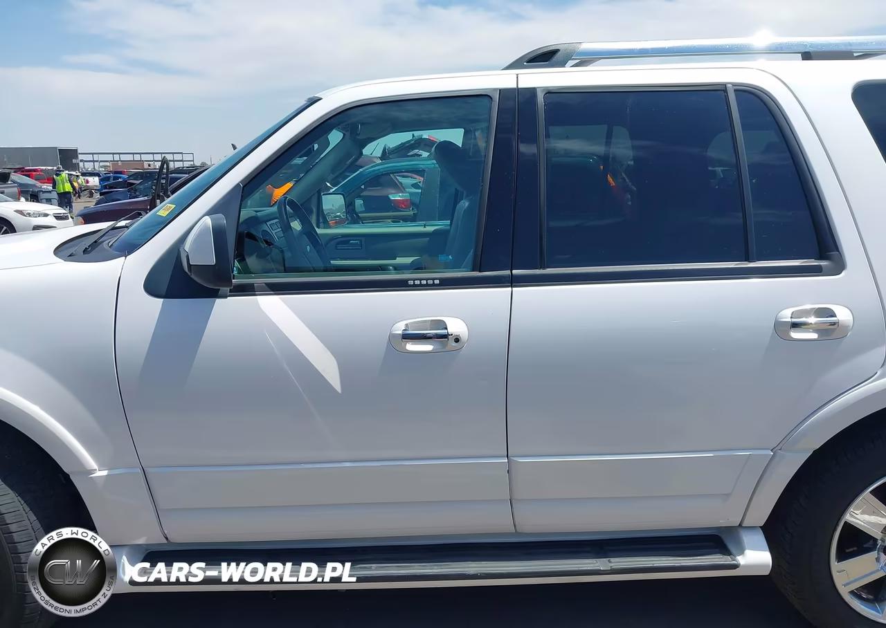 2010 Ford Expedition Limited VIN:1FMJU1K51AEA17901 - 14