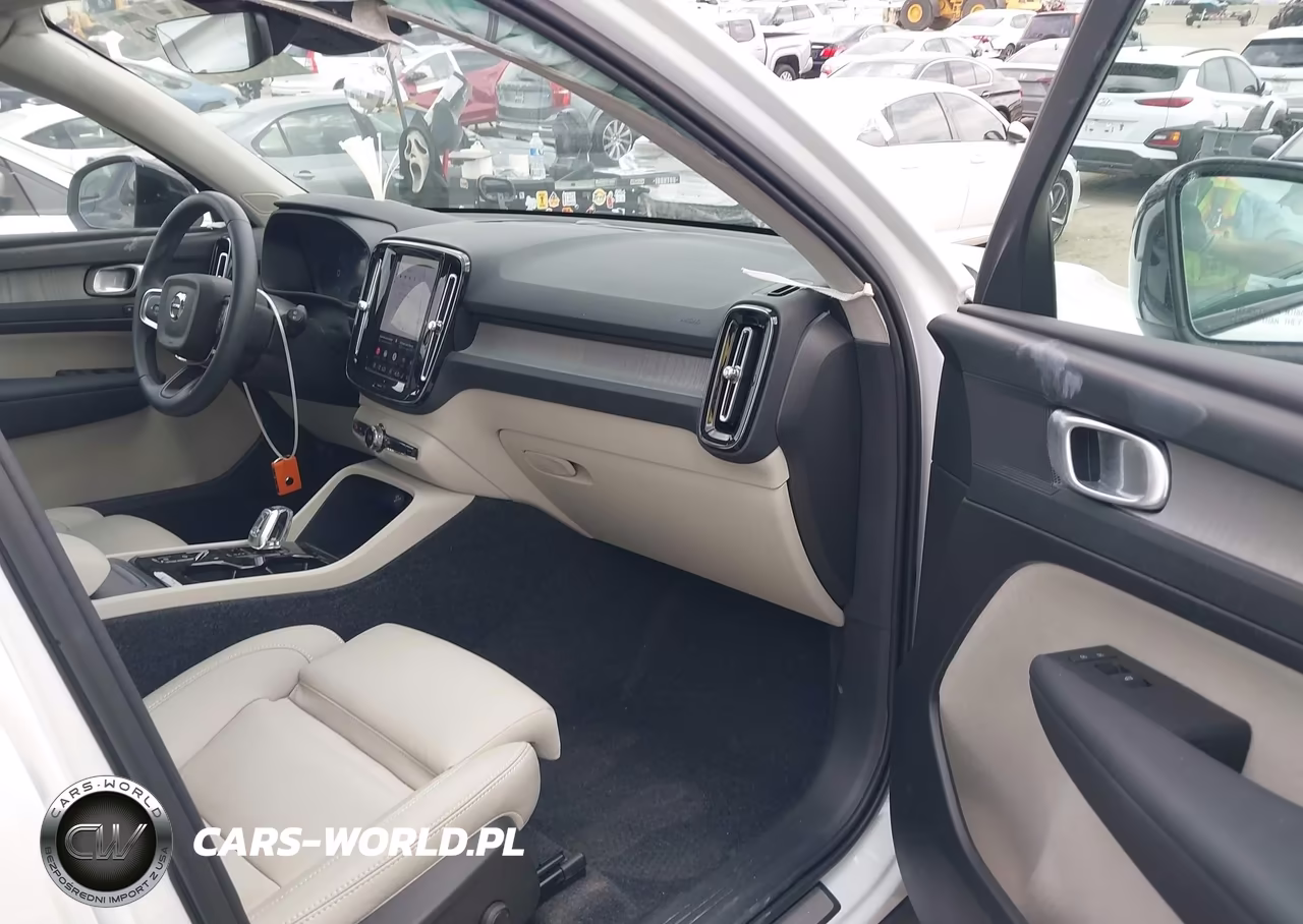 2025 Volvo Xc40 B5 Plus Dark Theme VIN:YV4L12UC7S2608080 - 5