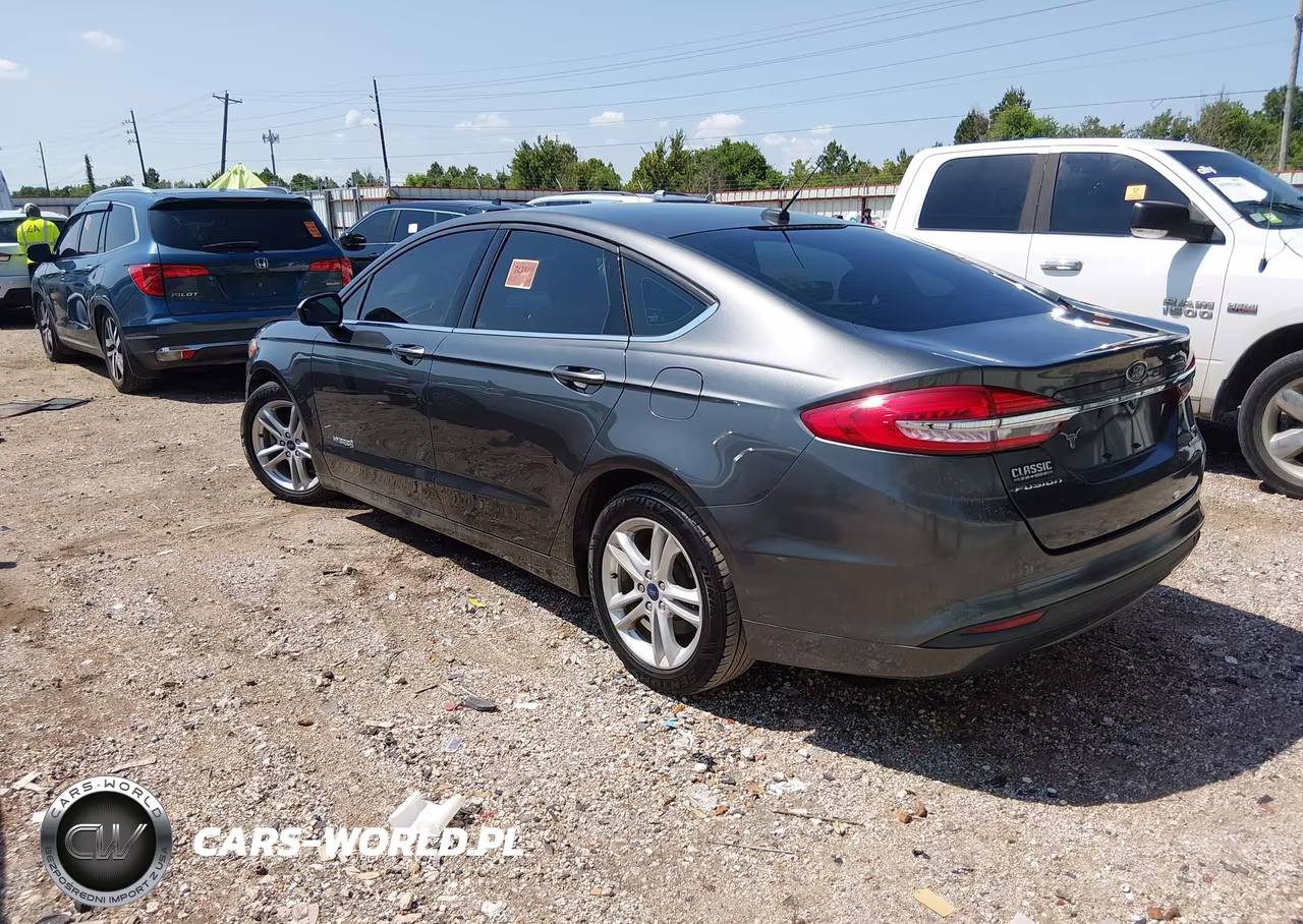 2018 Ford Fusion Hybrid Se VIN:3FA6P0LU6JR197302 - 3