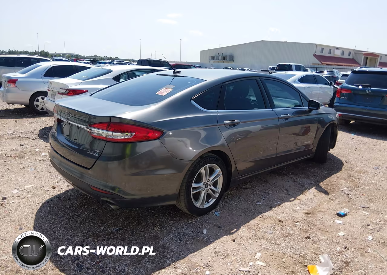 2018 Ford Fusion Hybrid Se VIN:3FA6P0LU6JR197302 - 4