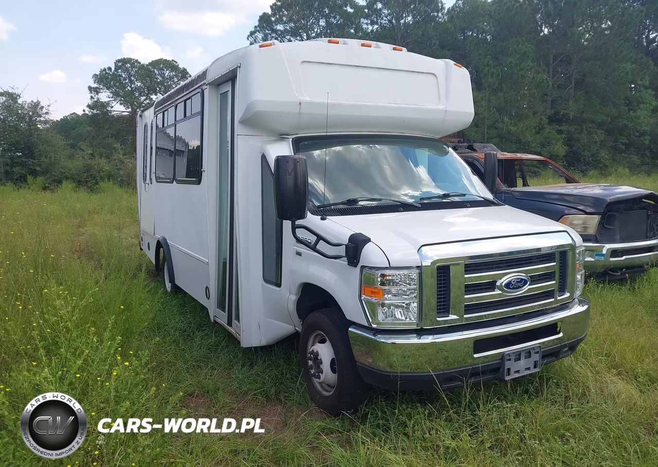 2016 Ford E-350 Cutaway