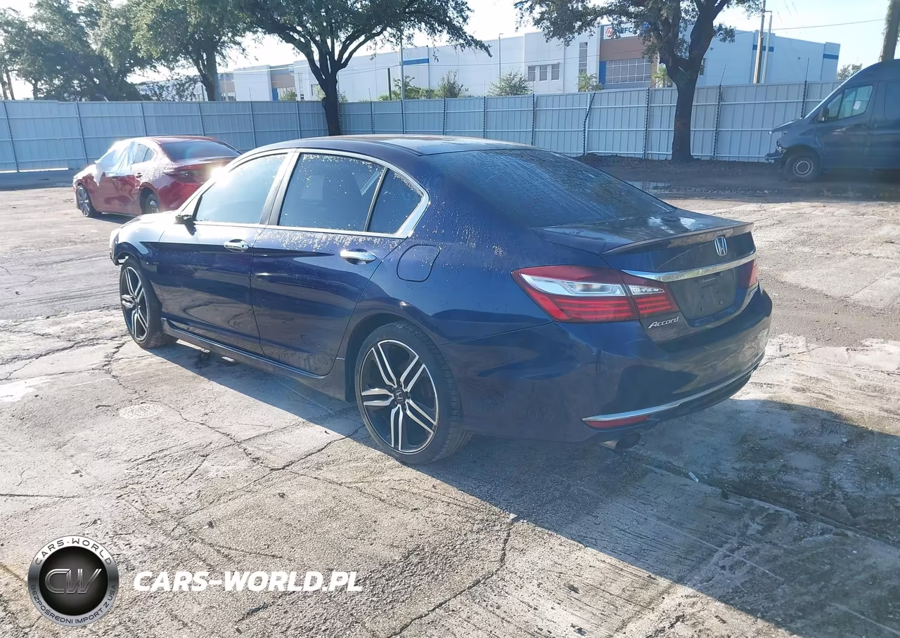 2016 Honda Accord Sport VIN:1HGCR2F5XGA121559 - 3