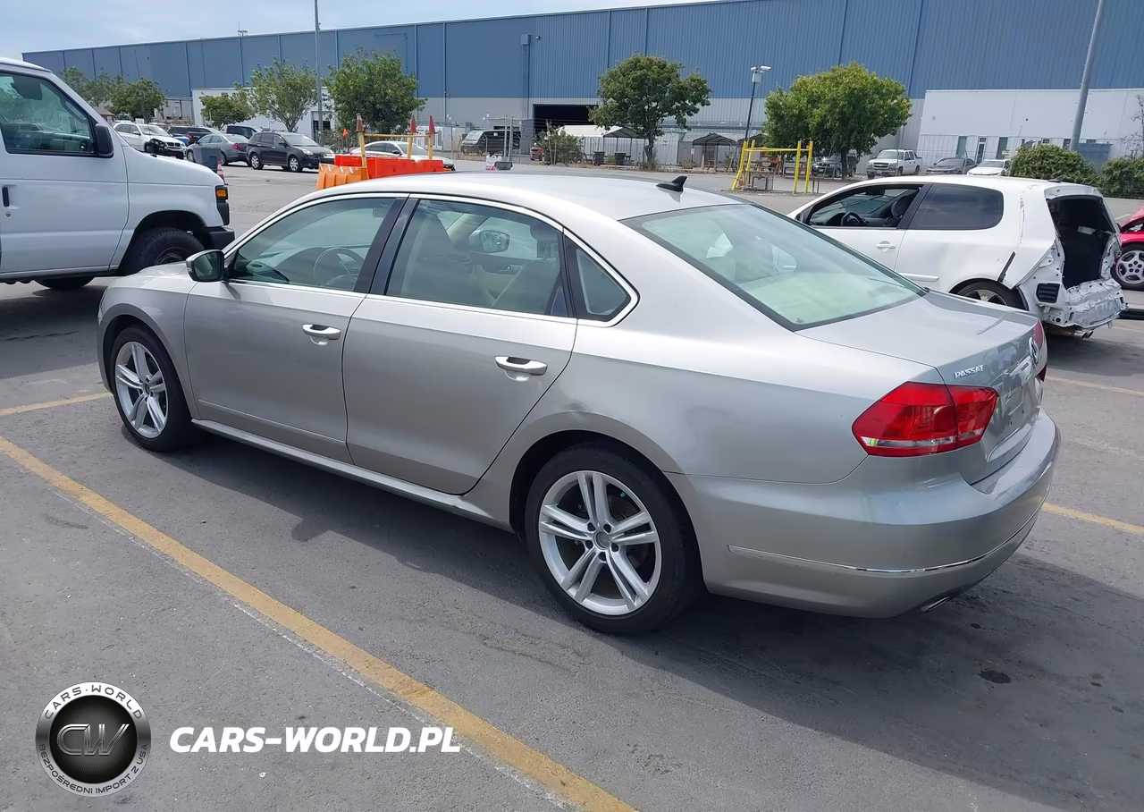 VOLKSWAGEN PASSAT VIN:1VWBN7A3XEC022098 - 3