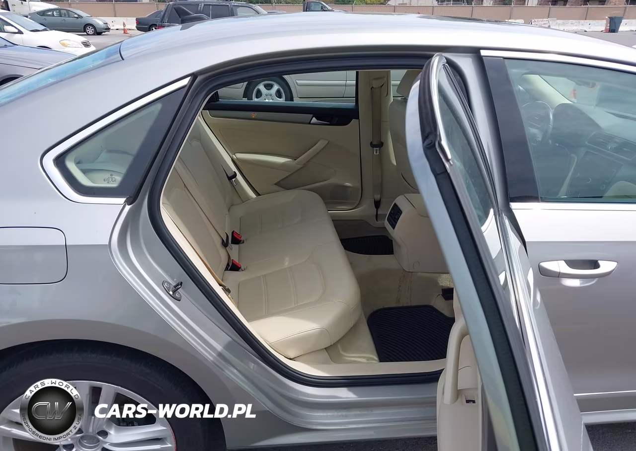 VOLKSWAGEN PASSAT VIN:1VWBN7A3XEC022098 - 8