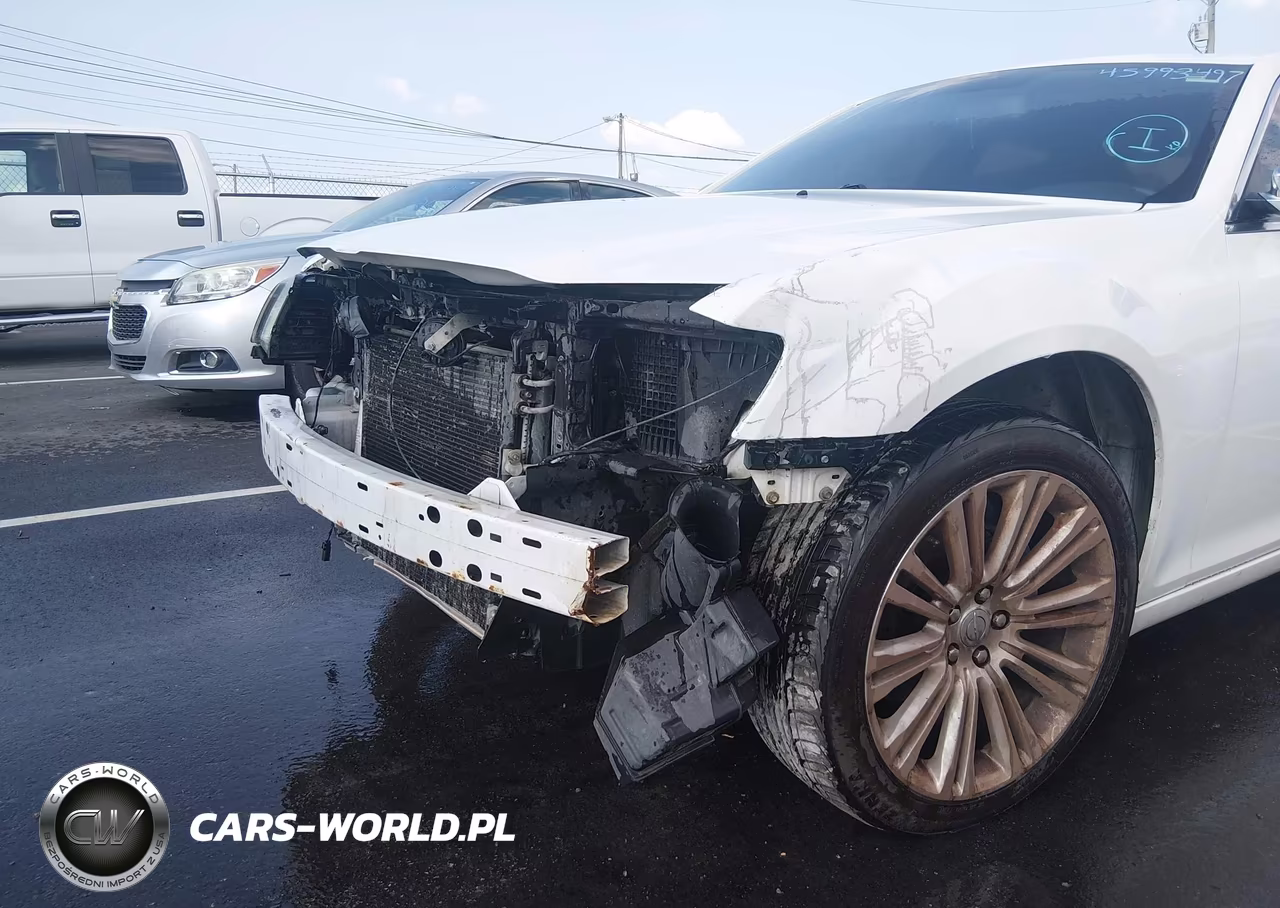 2011 Chrysler 300 Limited VIN:2C3CA5CGXBH580733 - 13