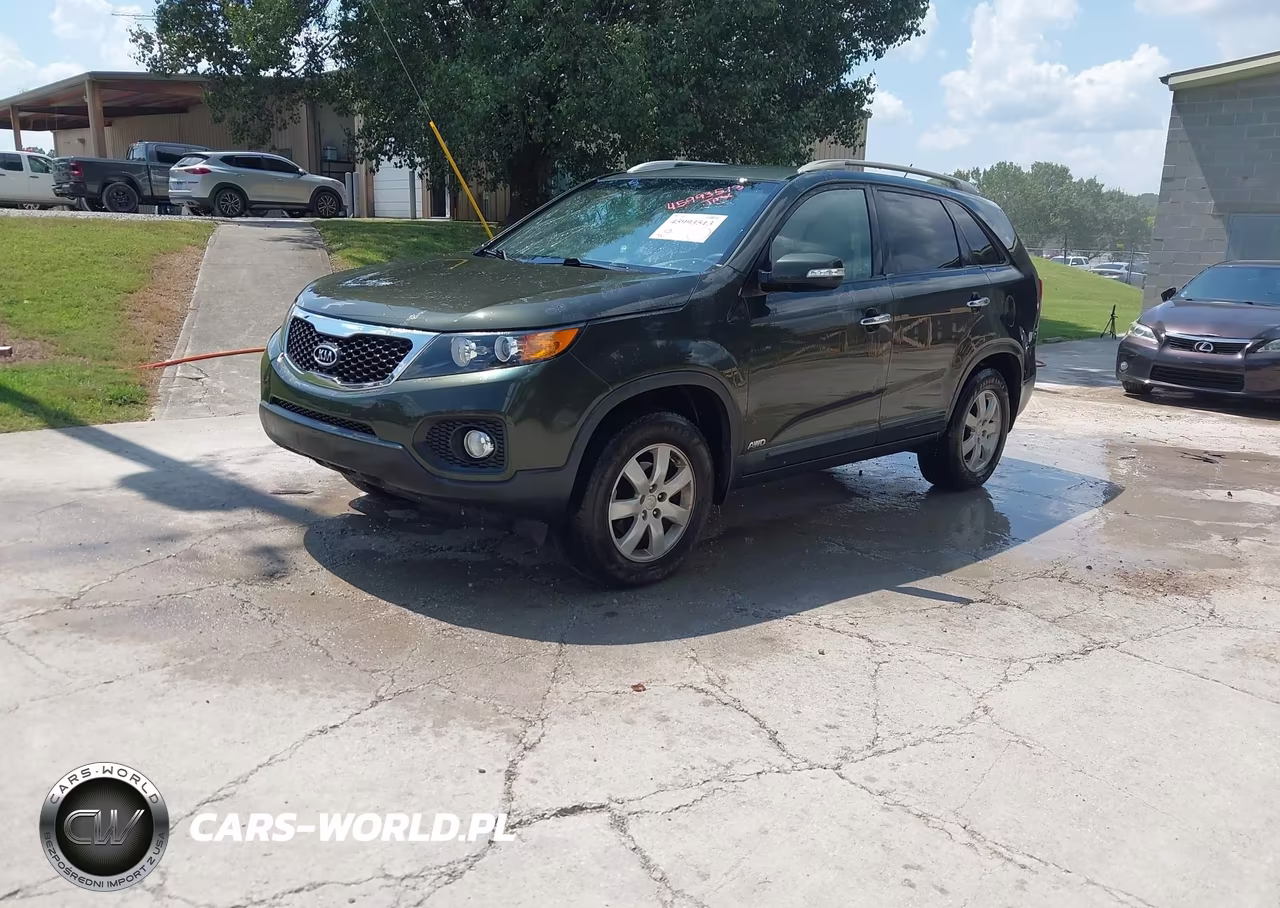 2011 Kia Sorento Lx VIN:5XYKTCA15BG139286 - 2
