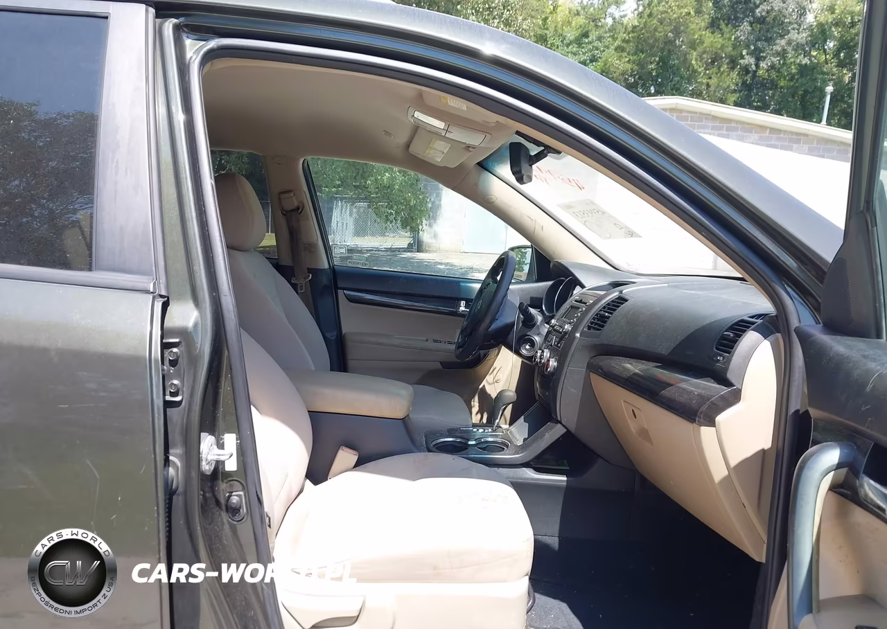 2011 Kia Sorento Lx VIN:5XYKTCA15BG139286 - 5