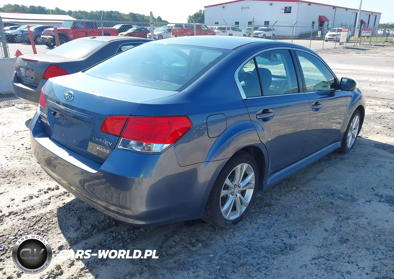2013 Subaru Legacy 2.5I Premium VIN:4S3BMBG6XD3015113 - 4