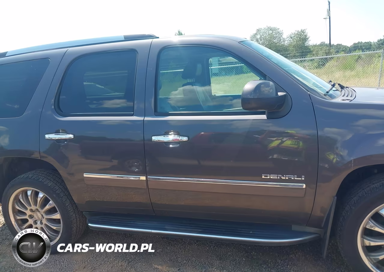 2011 GMC Yukon Denali VIN:1GKS2EEF3BR144562 - 13