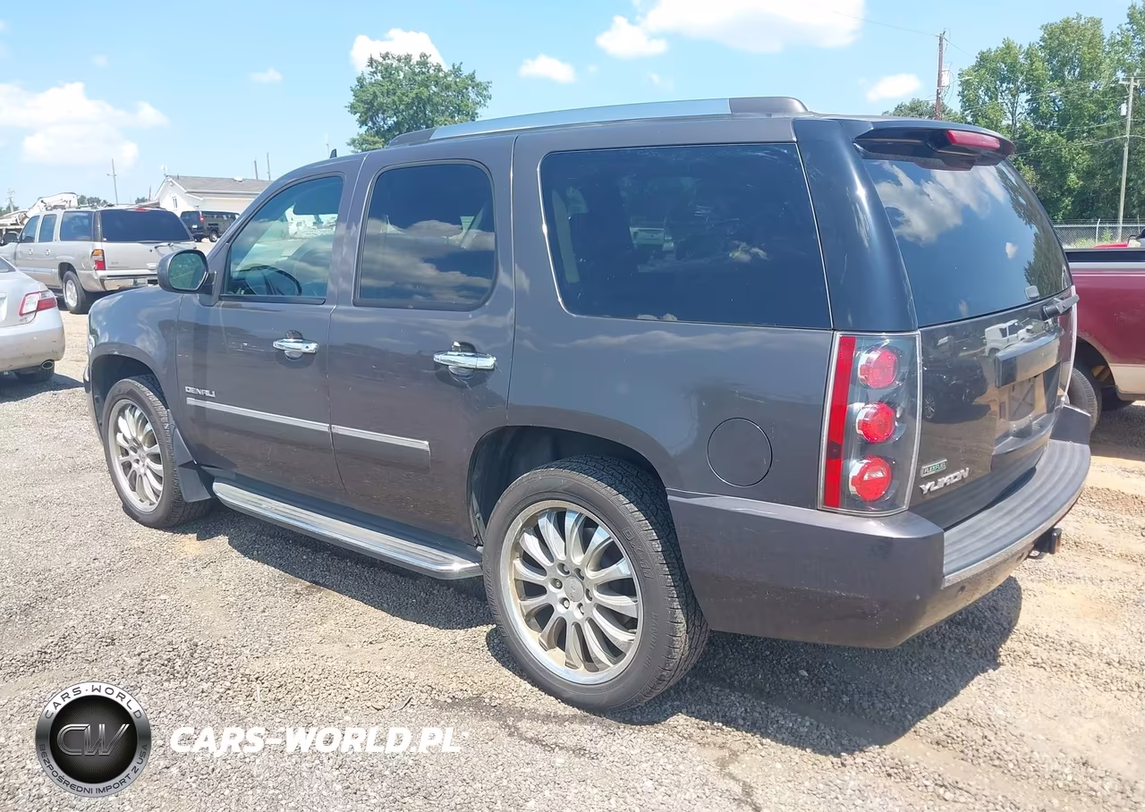 2011 GMC Yukon Denali VIN:1GKS2EEF3BR144562 - 3
