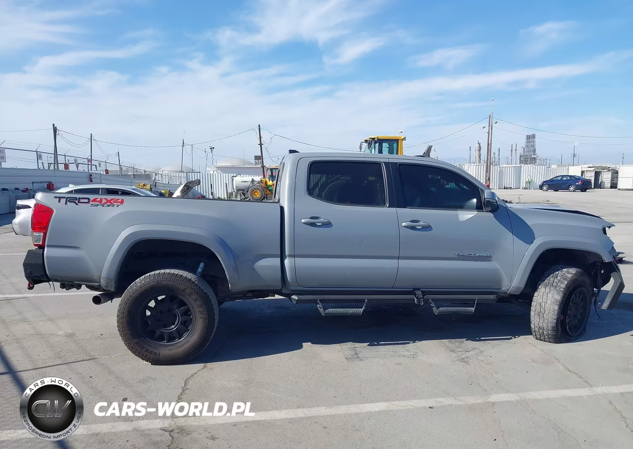 2018 Toyota Tacoma Trd Sport VIN:3TMDZ5BN2JM039958 - 15