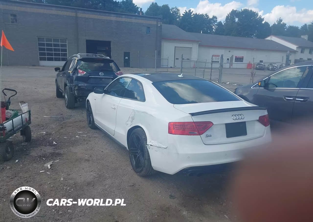 2014 Audi A5 2.0T Premium VIN:WAUMFAFRXEA041827 - 3
