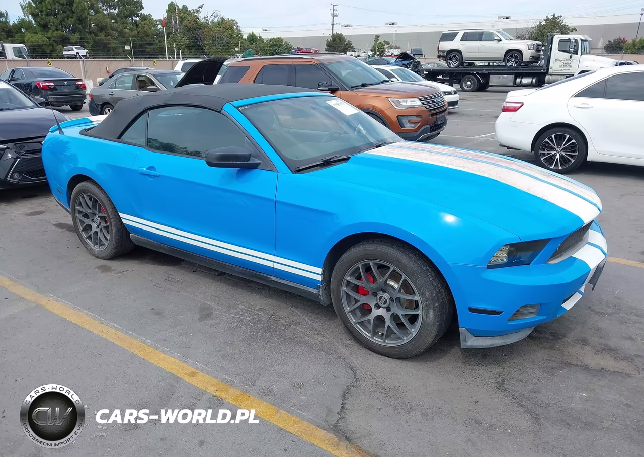 2011 Ford Mustang V6