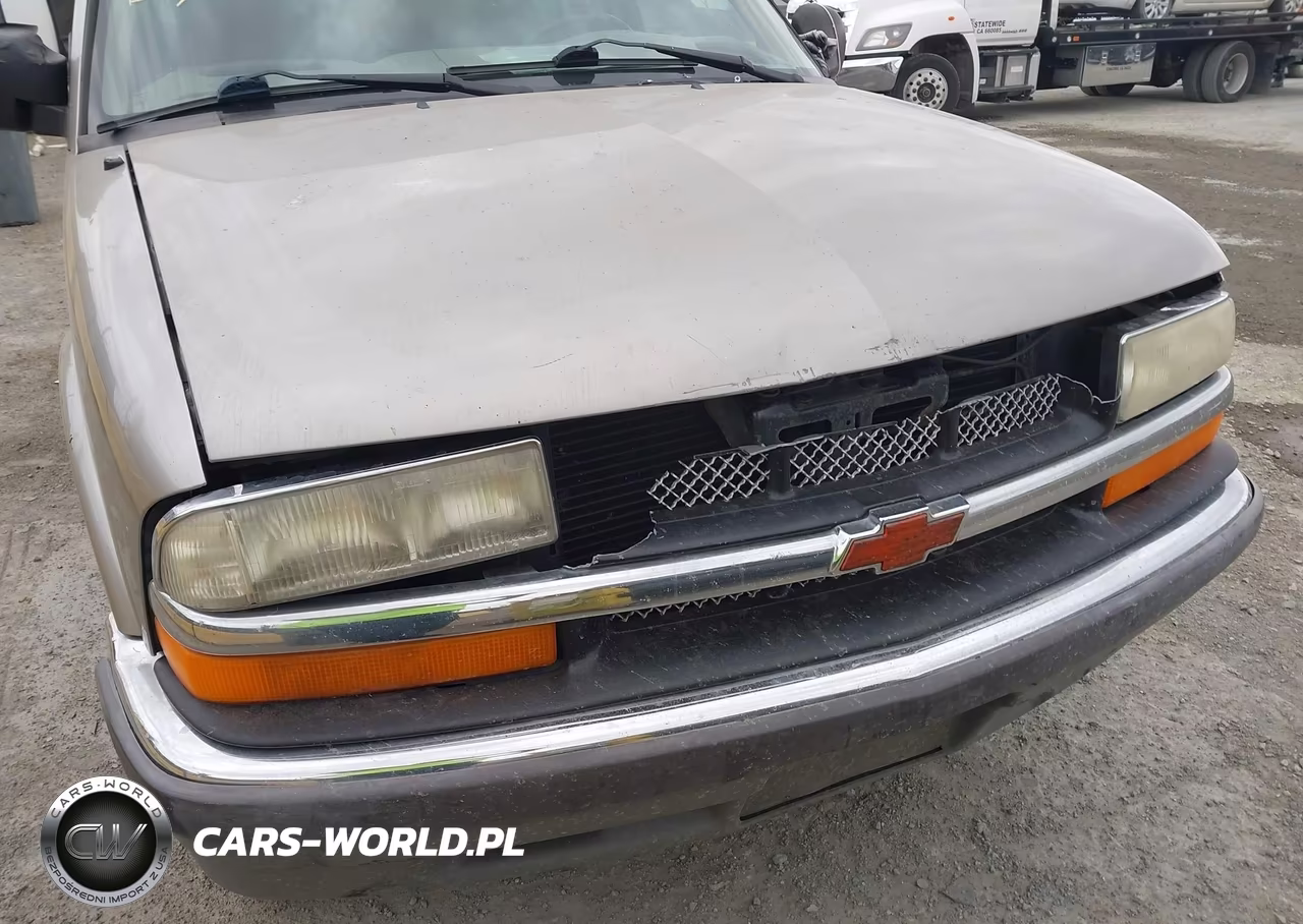 2000 Chevrolet Blazer Ls VIN:1GNCS13W3Y2381153 - 6
