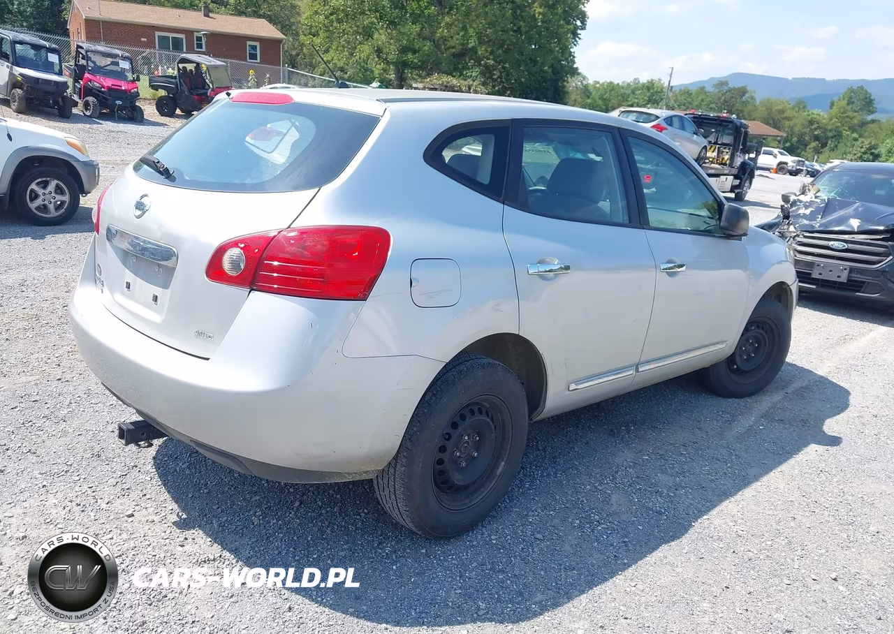 2015 Nissan Rogue Select S VIN:JN8AS5MVOFW262337 - 4