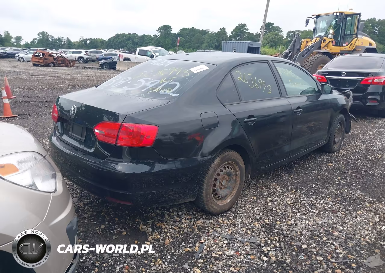2012 Volkswagen Jetta 2.0L S VIN:3VW1K7AJ0CM321212 - 4