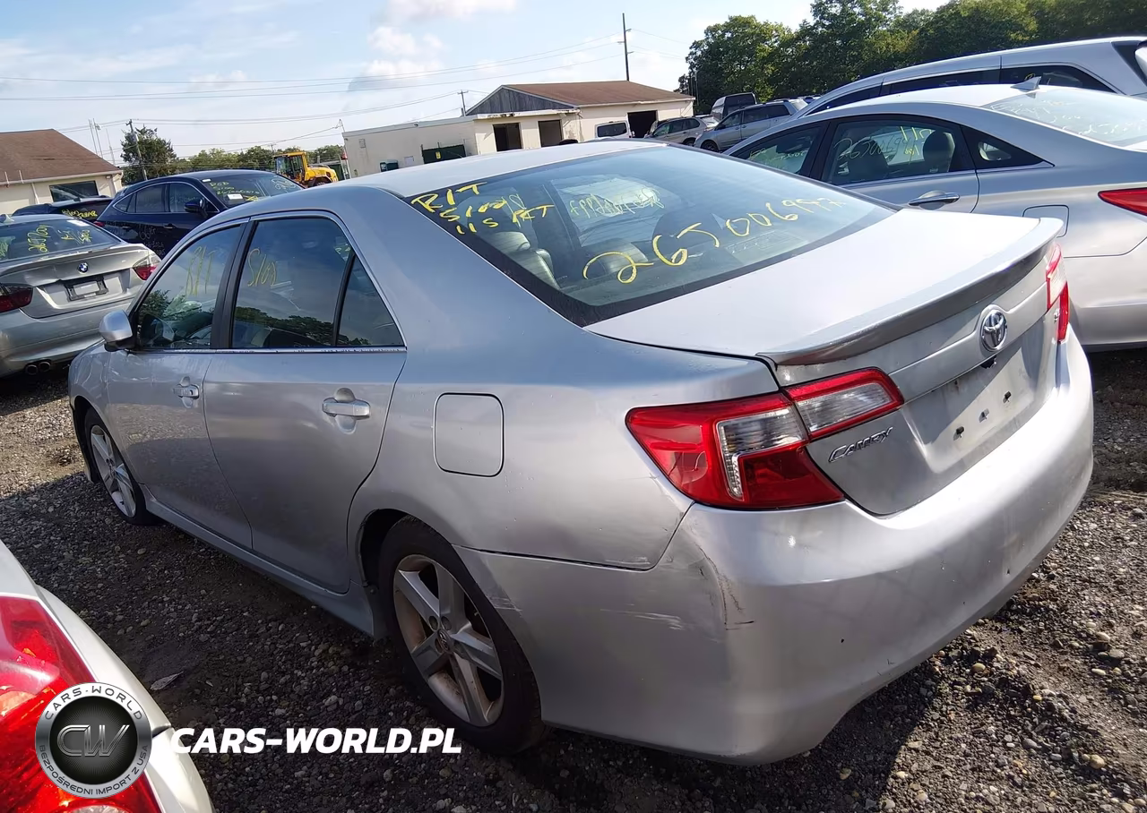 2014 Toyota Camry Se VIN:4T1BF1FK4EU446184 - 13